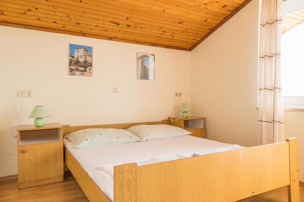 Apartments Pahljina Palit Екстериор снимка